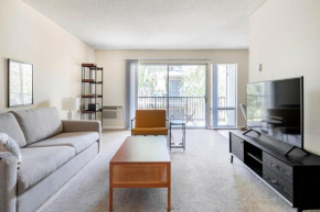Mountain View 1BR w Pool Gym BBQ SFO-443
